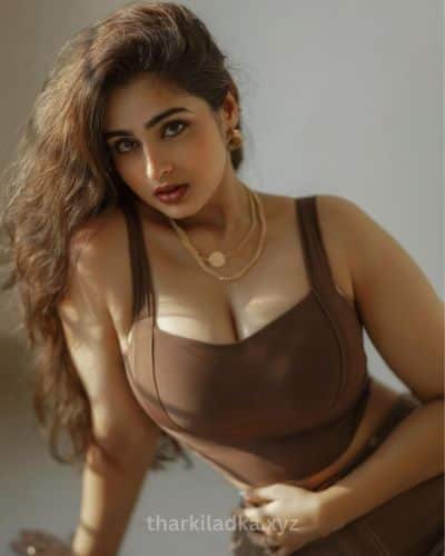 Sexy Ayesha Khan Pic